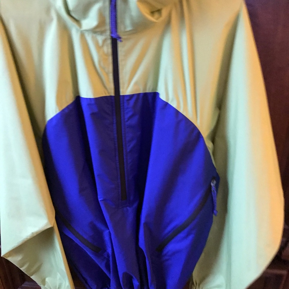 Zip up coat